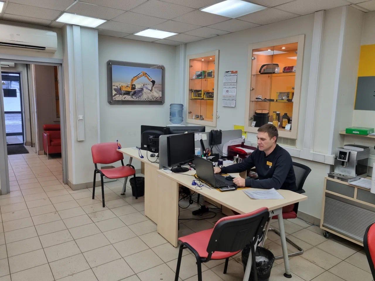 ЛОНМАДИ НА ПРАЖСКОЙ