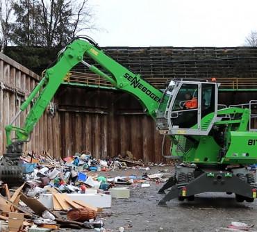 SENNEBOGEN 817M работа на предприятии по переработке отходов. Мюнхен (Германия) 