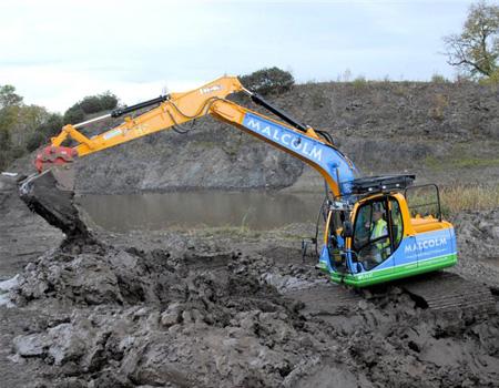 Компания JCB разработала гусеничный экскаватор со сверхнизким давлением на грунт