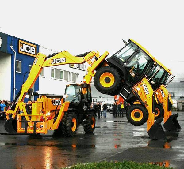 Состоялась региональная презентация техники JCB в Саратове