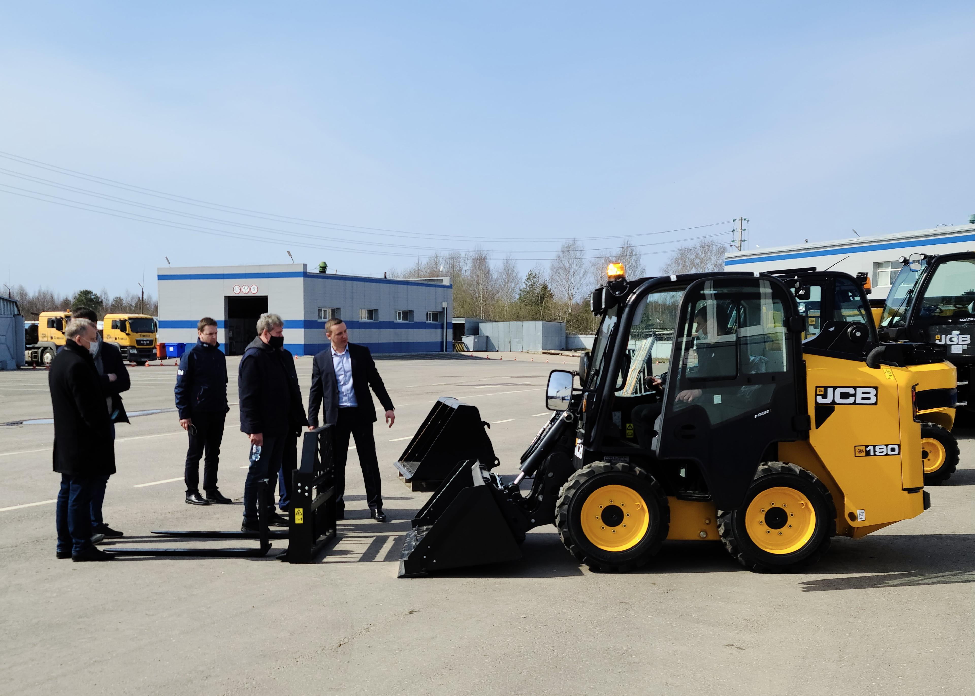 Техника JCB для обслуживания АЭС – презентация в Тверской области